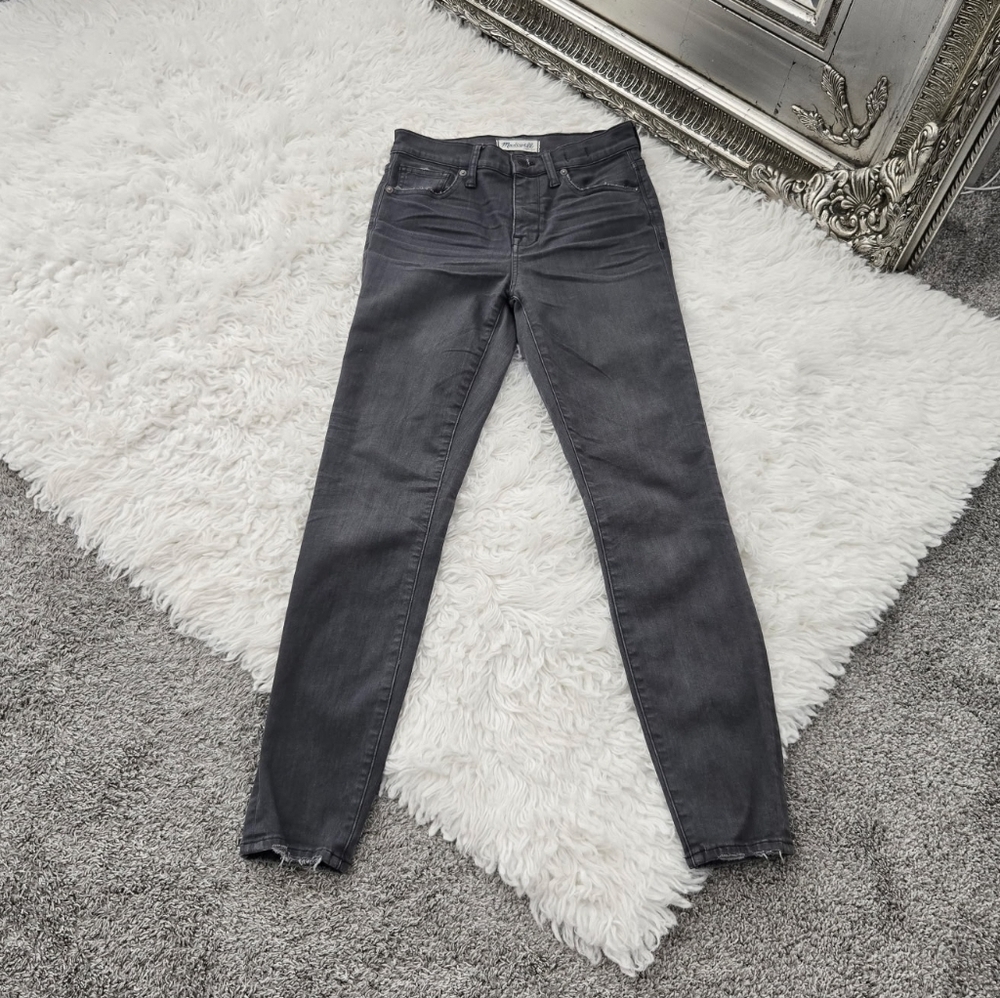 Madewell HIGH RISER SKINNY. Size 26. Good preowned condition.